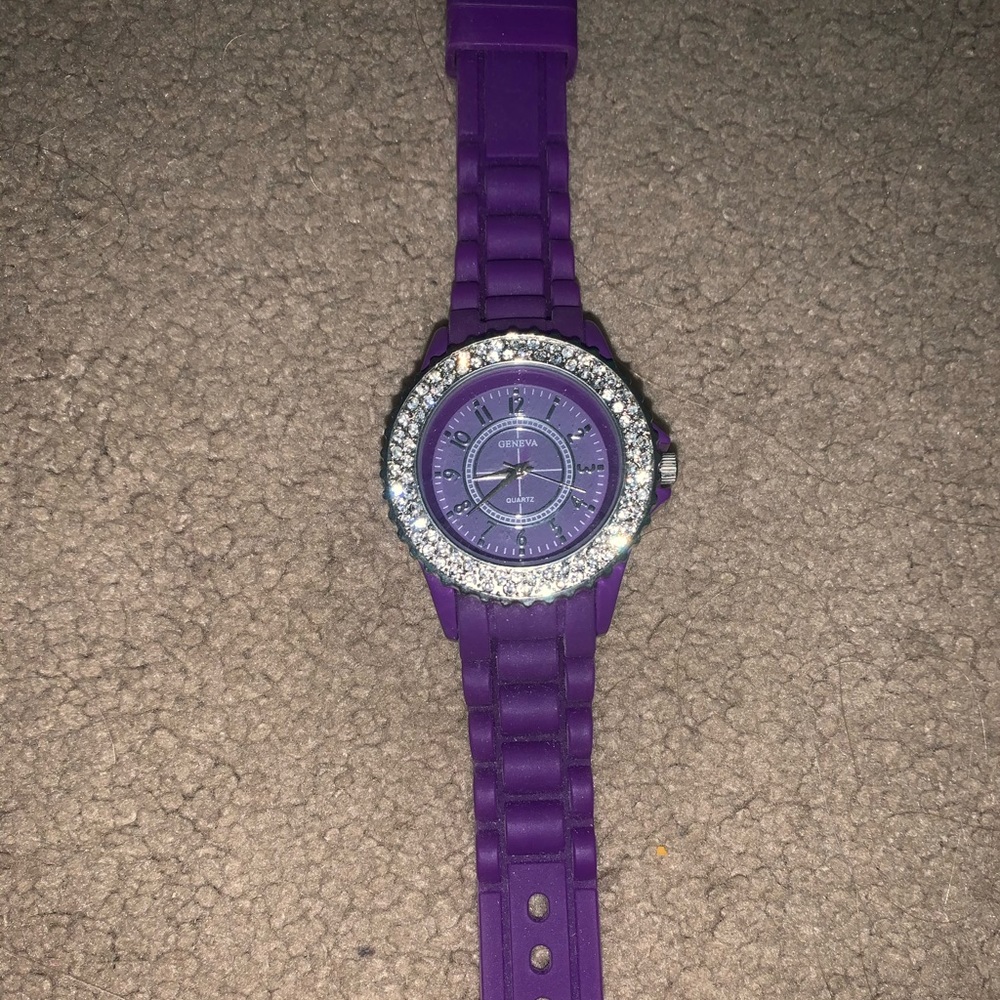 Purple watch - Picture 2 of 3